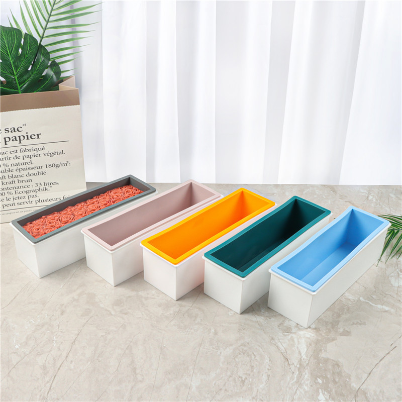 กล่องพลาสติก + ซิลิโคนด้านในสบ - Soap Making Kit For Beginners บทวิจารณ์และราคา